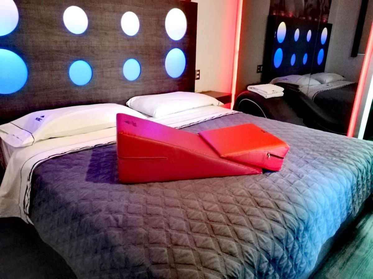 Hotel Muy (Adults Only) Мехико Экстерьер фото