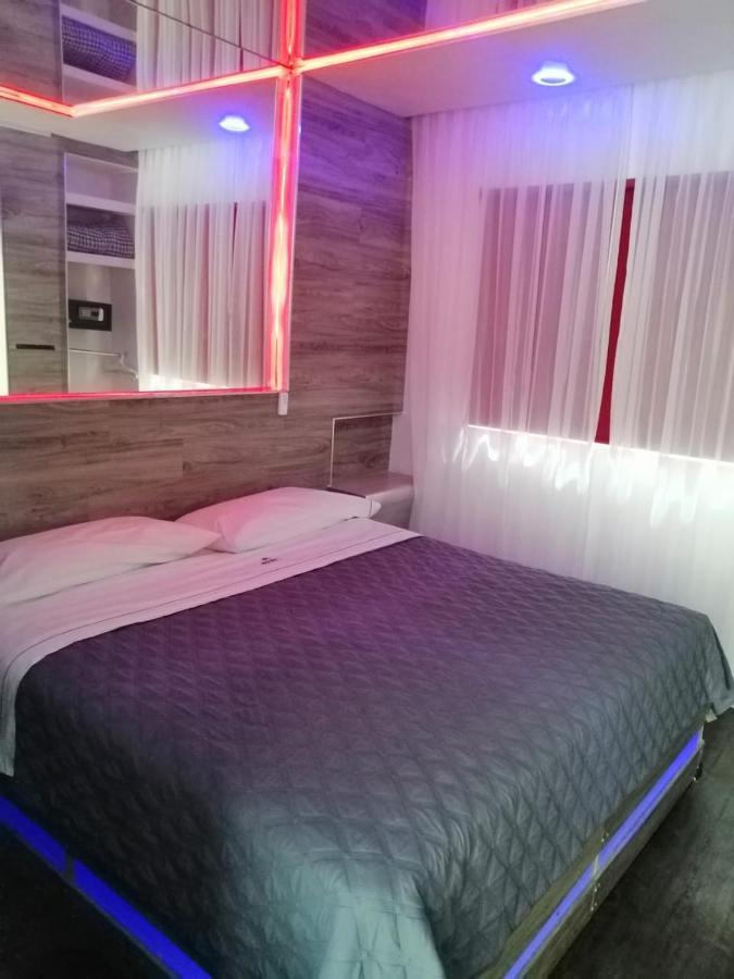 Hotel Muy (Adults Only) Мехико Экстерьер фото